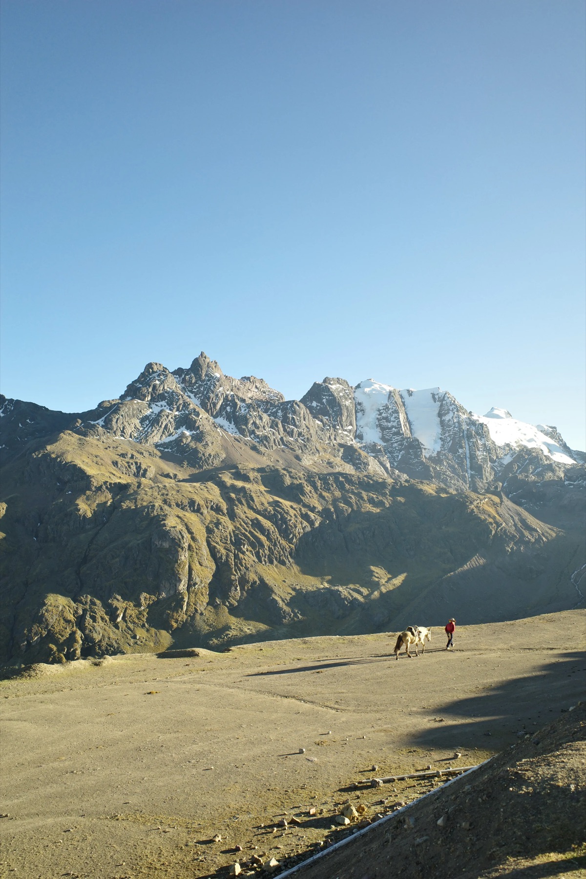 Snow peaks on the road to Vinicunca